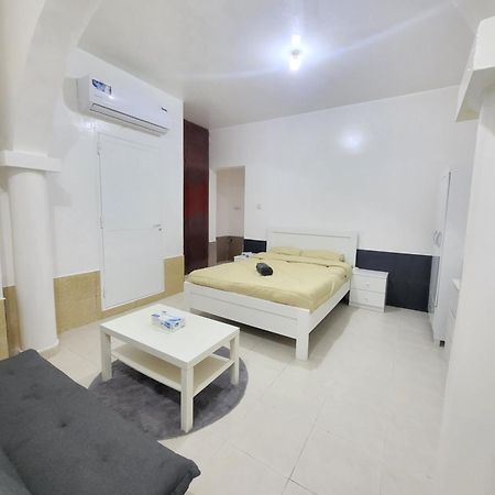 אבו דאבי Corniche Full Studio Apartment מראה חיצוני תמונה